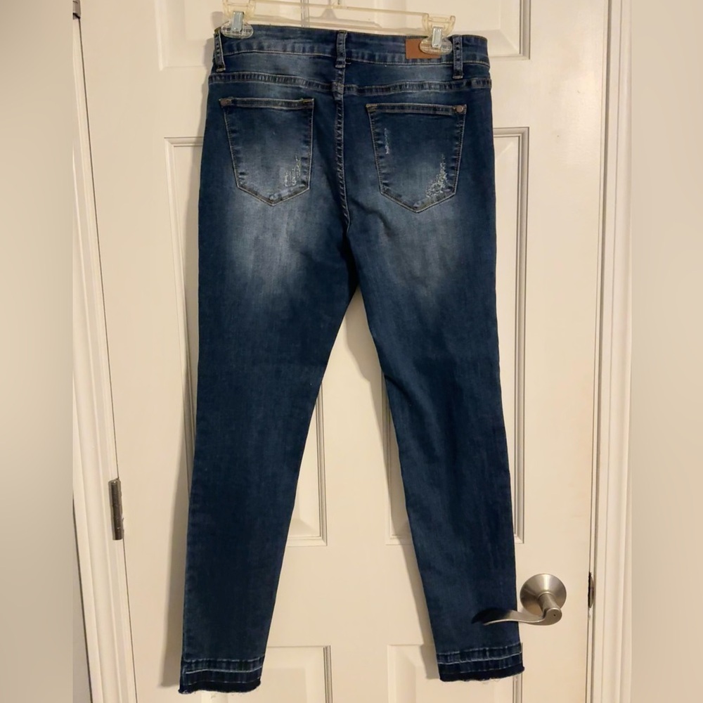 Judy Blue Distressed Skinny Jeans with Leopard Print Patches size 9/29 - Picture 2 of 5
